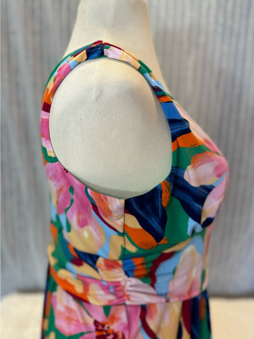 Pappagallo Tropical Floral V-Neck Maxi In Size Large - Picture 6 of 15